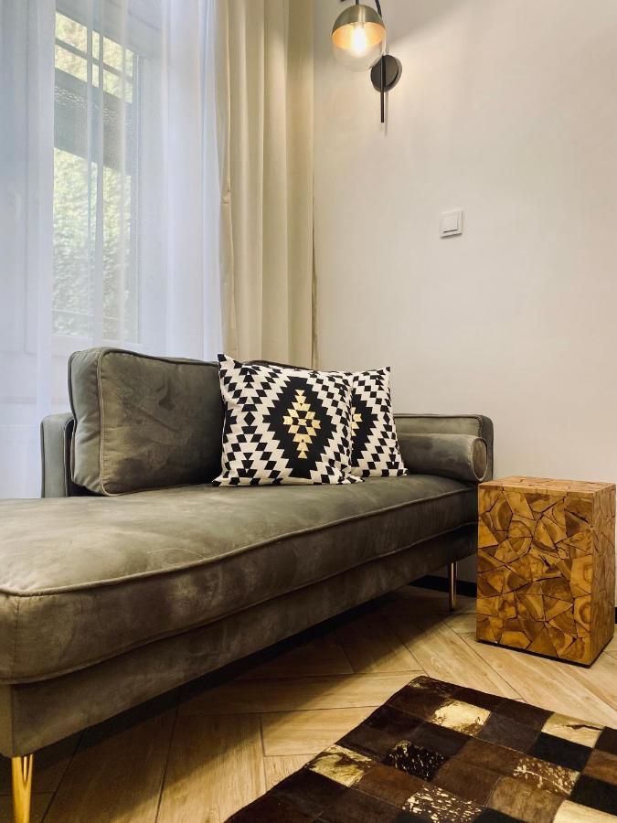 Apartment Premium Jacuzzi For Couples, Old Town Краков Экстерьер фото